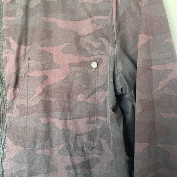 Vuori Lightweight Zip Up Jacket Medium - Picture 5 of 11